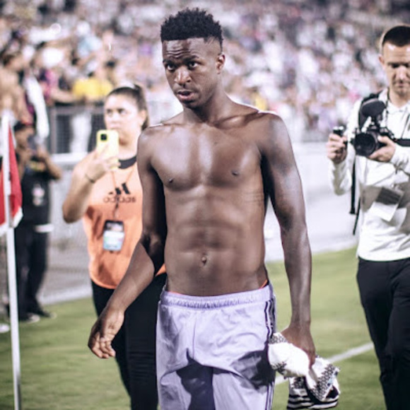 Meet your Posher, Matthew - Picture 1 of 1